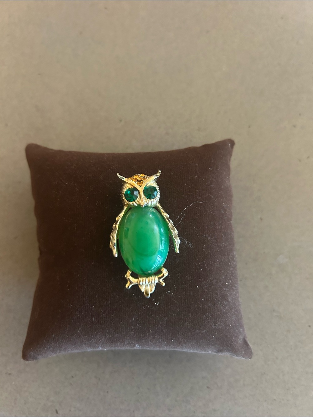 Vintage Gold-Tone Green Owl 🦉Brooch Pin